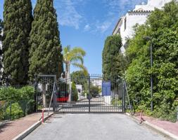 Apartamento en venta en Benahavís, Benahavís photo 0