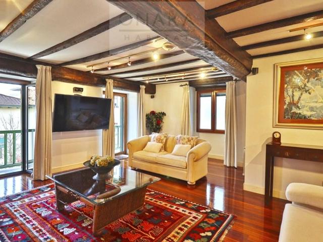 Duplex en venta en Hondarribia photo 0