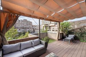 Duplex en venta en Granada, Constitucion photo 0