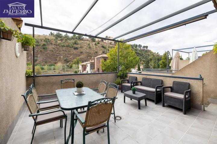 Adosada en venta en Granada, Carretera de la sierra photo 0