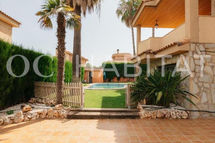 Chalet en venta en Chiva, La Loma photo 0