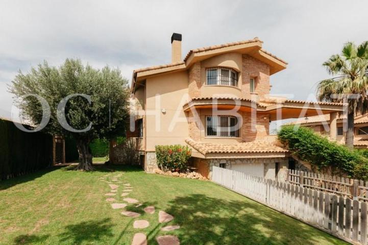 Chalet en venta en Chiva, La Loma photo 0