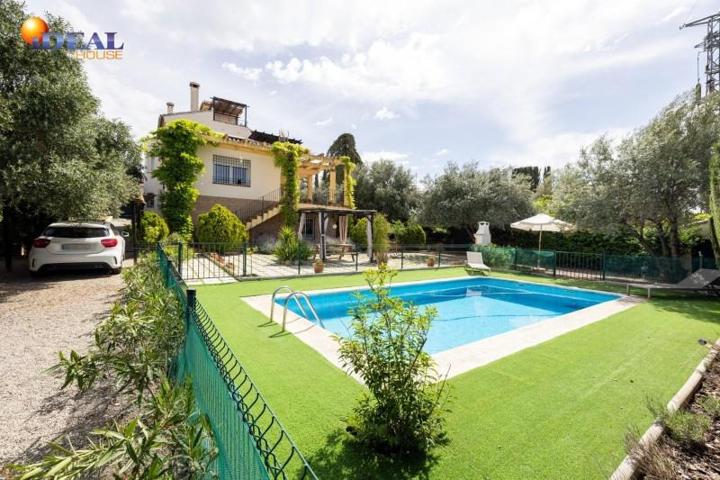 Chalet en venta en Albolote, Urbanizacion cortijo del aire photo 0