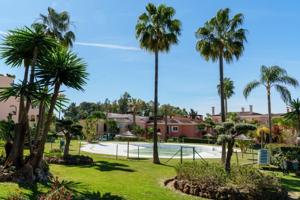 Apartamento en venta en Estepona, Estepona East - Park Beach photo 0