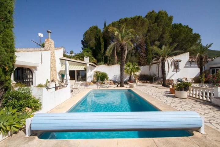 Chalet en venta en Pego, Marina Alta photo 0