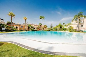 Apartamento en venta en Estepona, Estepona East - Park Beach photo 0