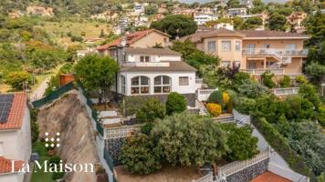 Casa en venta en Alella, Alella Park photo 0