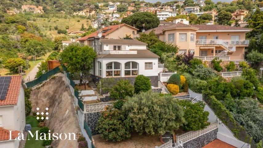 Casa en venta en Alella, Alella Park photo 0