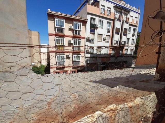 Edificio en venta en Málaga, Centro photo 0