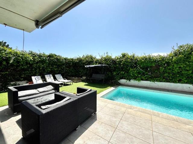 Casa en venta en Pineda de Mar, Pinemar photo 0