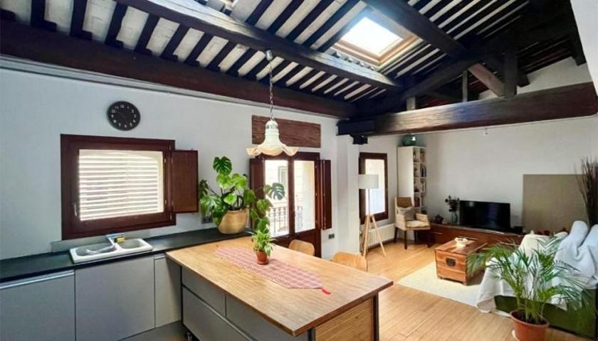 Apartamento en venta en Barcelona photo 0