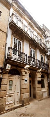 Edificio en venta en Lugo, Centro photo 0