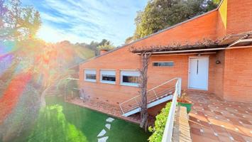 Casa en venta en Castellar del Vallès, SANT FELIU DEL RACÓ photo 0