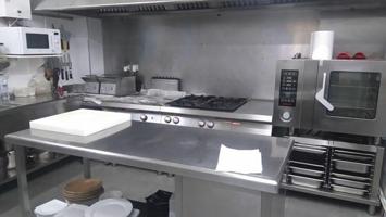 Local comercial en venta en Santiago de Compostela, Pontepedriña -Restollal photo 0