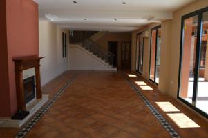 Chalet en venta en Valencina de la Concepción, Valencina de la Concepción photo 0