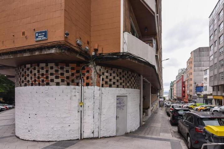 Local comercial en venta en A Coruña, Juan Flórez-Plaza de Lugo-Linares Rivas photo 0