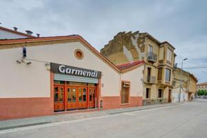 Local comercial en venta en Falces, Falces photo 0