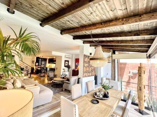 Adosada en venta en Alicante, Playa San Juan photo 0