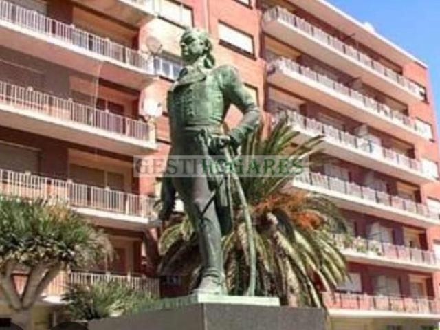 Piso en venta en Cádiz photo 0