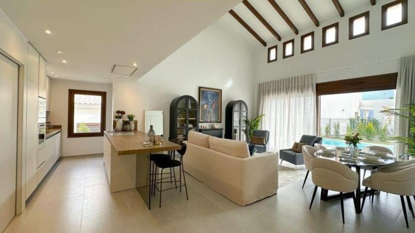 Chalet en venta en Algorfa, La Finca Golf Resort photo 0