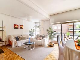 Piso en venta en Madrid, Pacífico photo 0