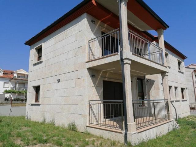 Chalet en venta en Sanxenxo, Miraflores photo 0