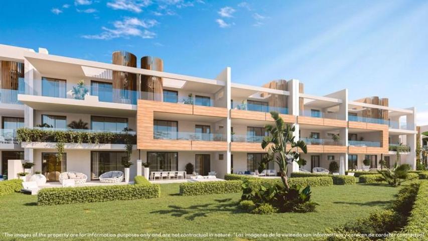 Apartamento en venta en Benalmádena Costa, Costa del Sol photo 0