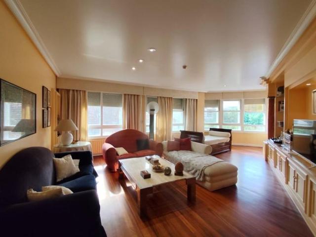 Piso en venta en Ourense, Centro photo 0