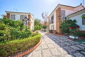 Chalet en venta en Otura, VIÑA DEL REY photo 0