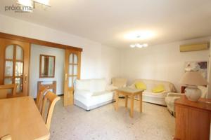 Piso en venta en Sevilla, Feria photo 0