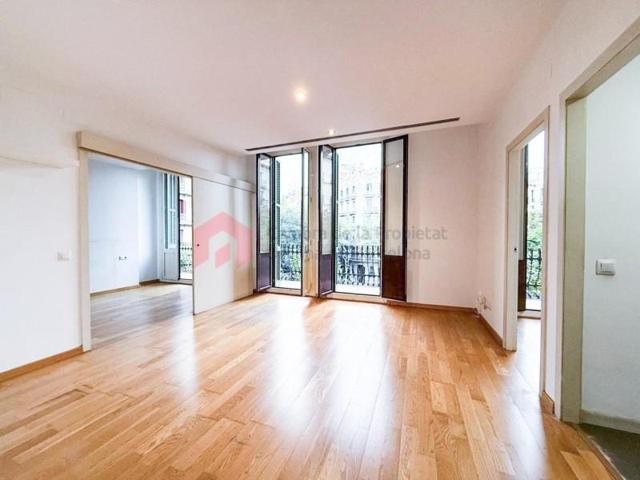 Piso en venta en Barcelona, LAntiga Esquerra de lEixample photo 0
