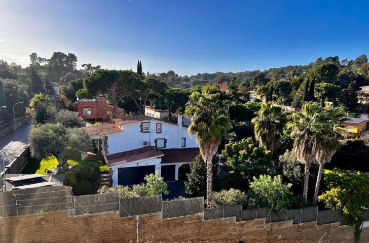 Aticos en venta en Cerdanyola del Vallès, Bellaterra photo 0