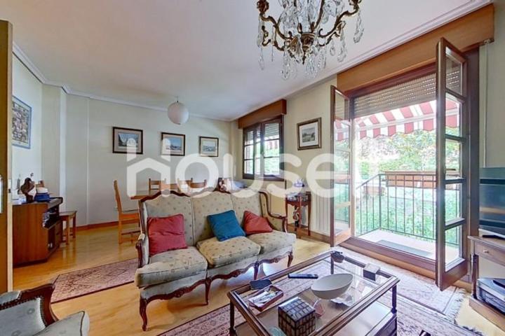 Casa en venta en Vitoria-Gasteiz photo 0