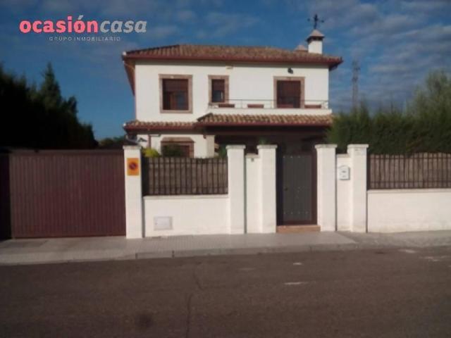 Casa en venta en Córdoba, Encinarejo photo 0