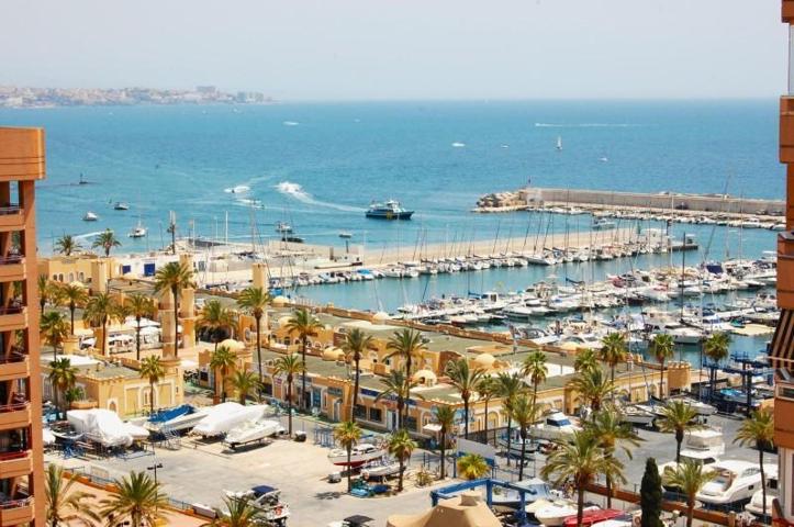 Piso en venta en Fuengirola, 1ª Línea de playa photo 0