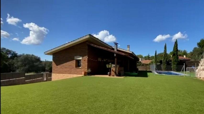 Casa en venta en Bigues i Riells, Bigues photo 0