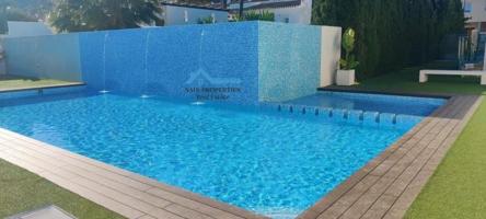 Chalet en venta en Alfaz del Pi, Albir photo 0