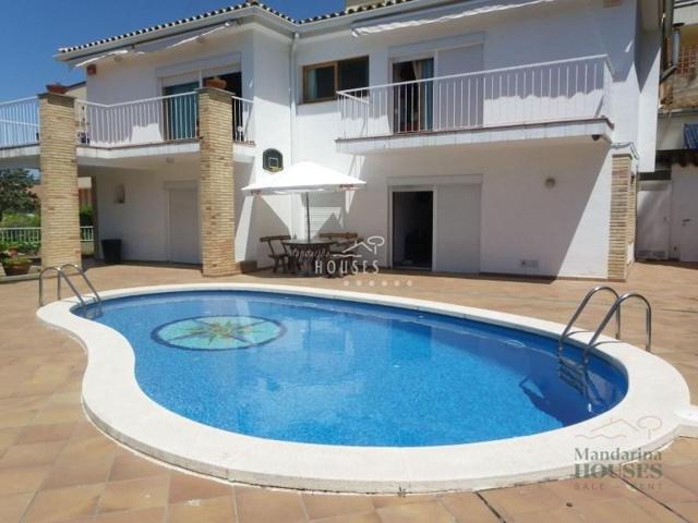 Casa en venta en Tossa de Mar photo 0