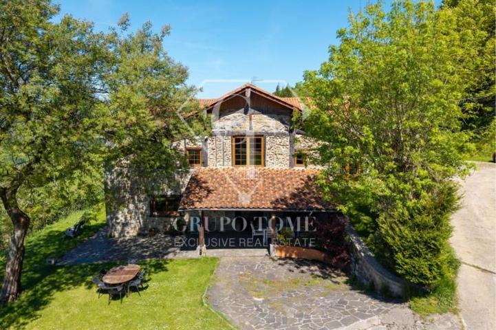 Casa en venta en Errezil, Pais vasco photo 0