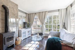 Chalet en venta en Zubia, Centro photo 0