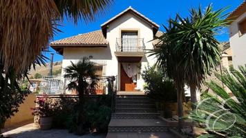 Chalet en venta en Loja, Loja photo 0