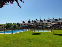 Adosada en venta en Fuenlabrada photo 0