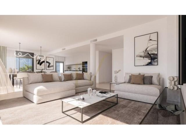 Apartamento en venta en Estepona photo 0