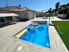 Chalet en venta en Plasencia, Calle Cerezo, 10600 photo 0