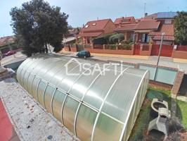 Casa en venta en Meco photo 0