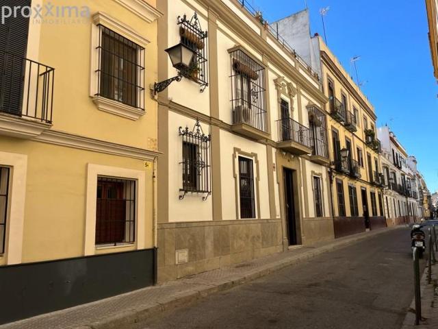 Casa en venta en Sevilla, San Vicente photo 0