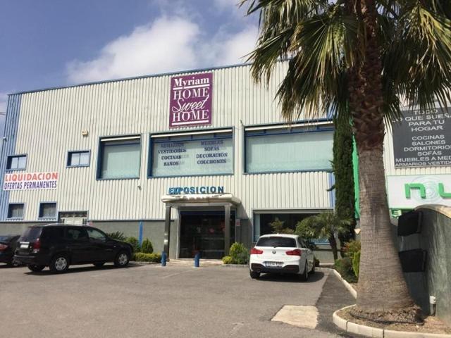 Nave industrial en venta en Lucena, Calle los Santos, 14900 photo 0