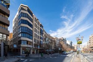 Piso en venta en Granada, Centro photo 0