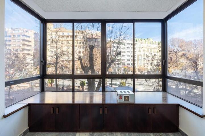 Piso en venta en Granada, Centro photo 0