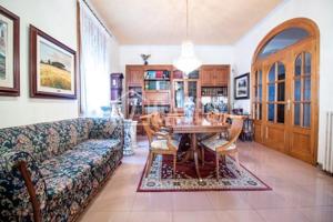 Casa en venta en Mataró, Centro photo 0